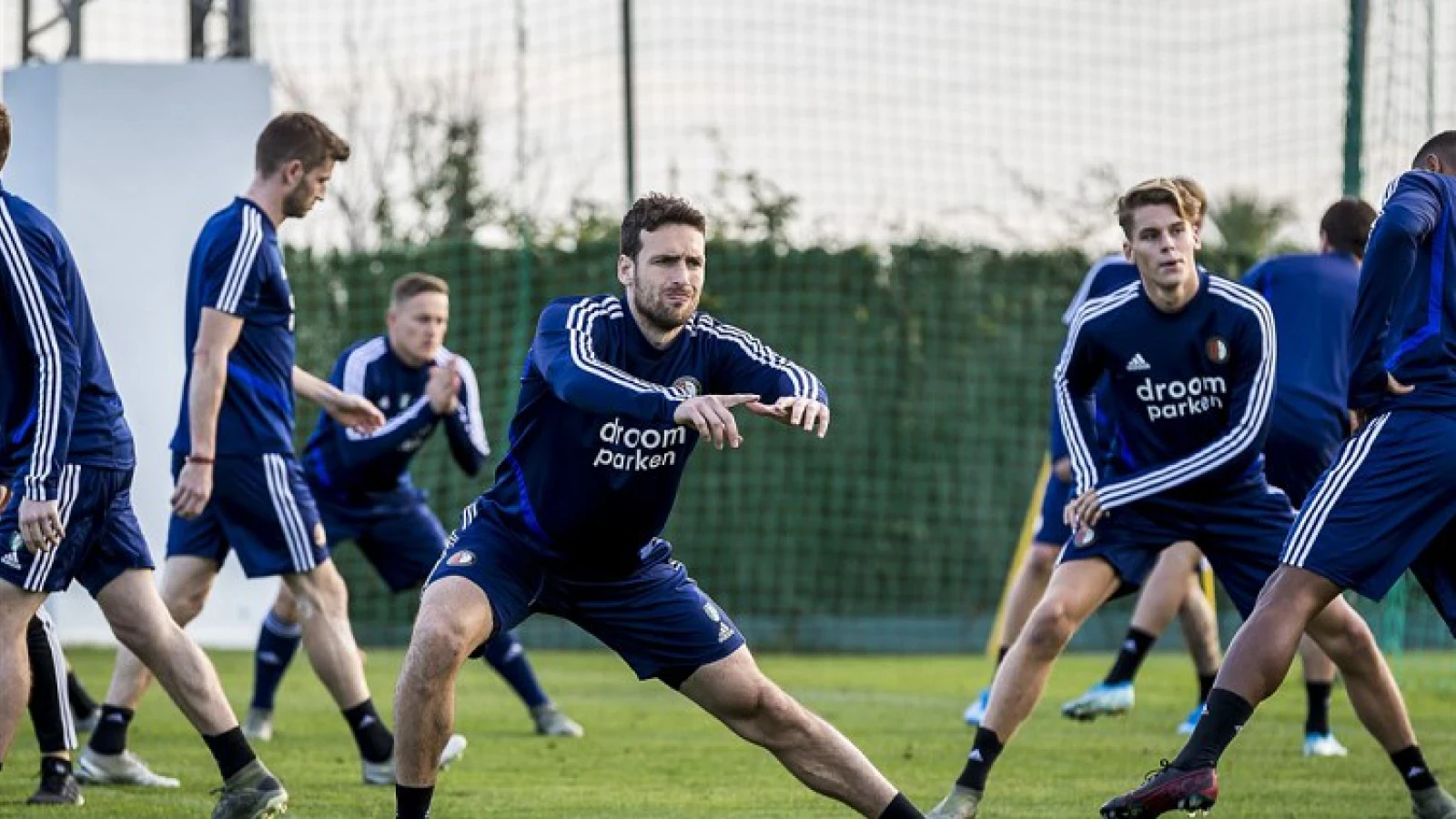 Aanwinsten trainen voor het eerst met de selectie