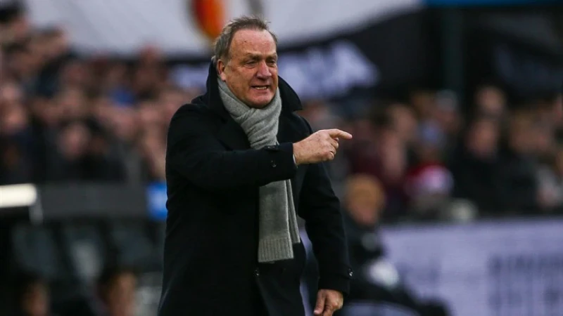 Advocaat zet selectie op scherp: 'Dan weet je als speler hoe laat het is'