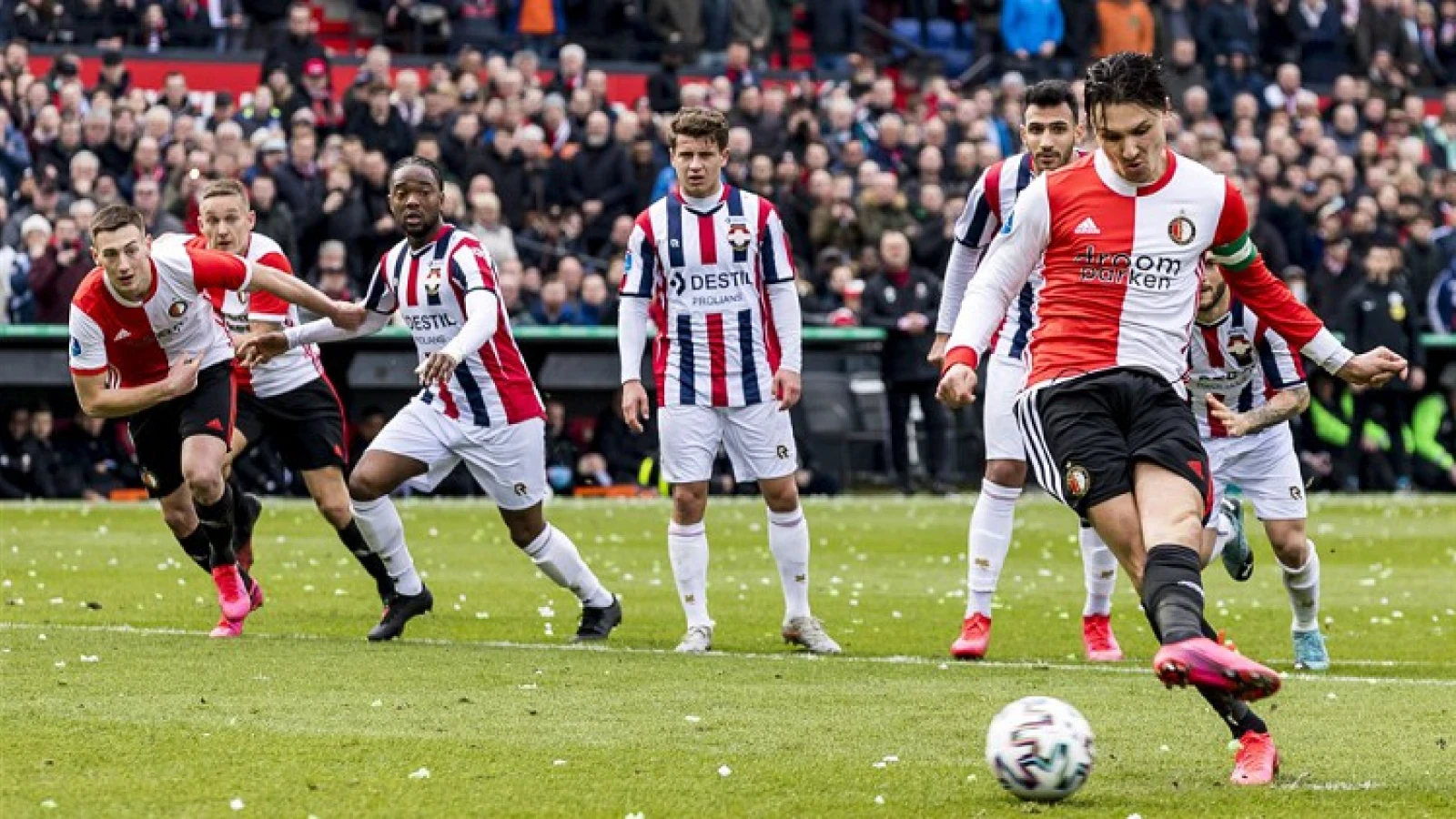 Berghuis: 'Ik zag dat hij hem vrij laag had zijn hand in de sliding'