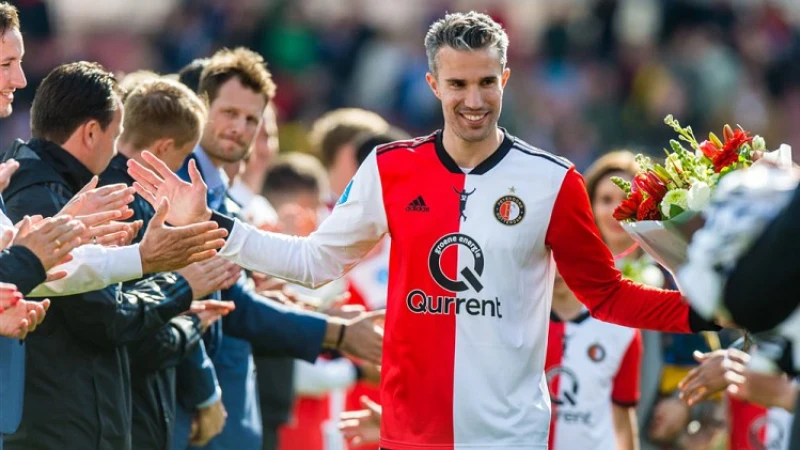 Van Persie verrast jonge Feyenoorder bij spreekbeurt over hemzelf