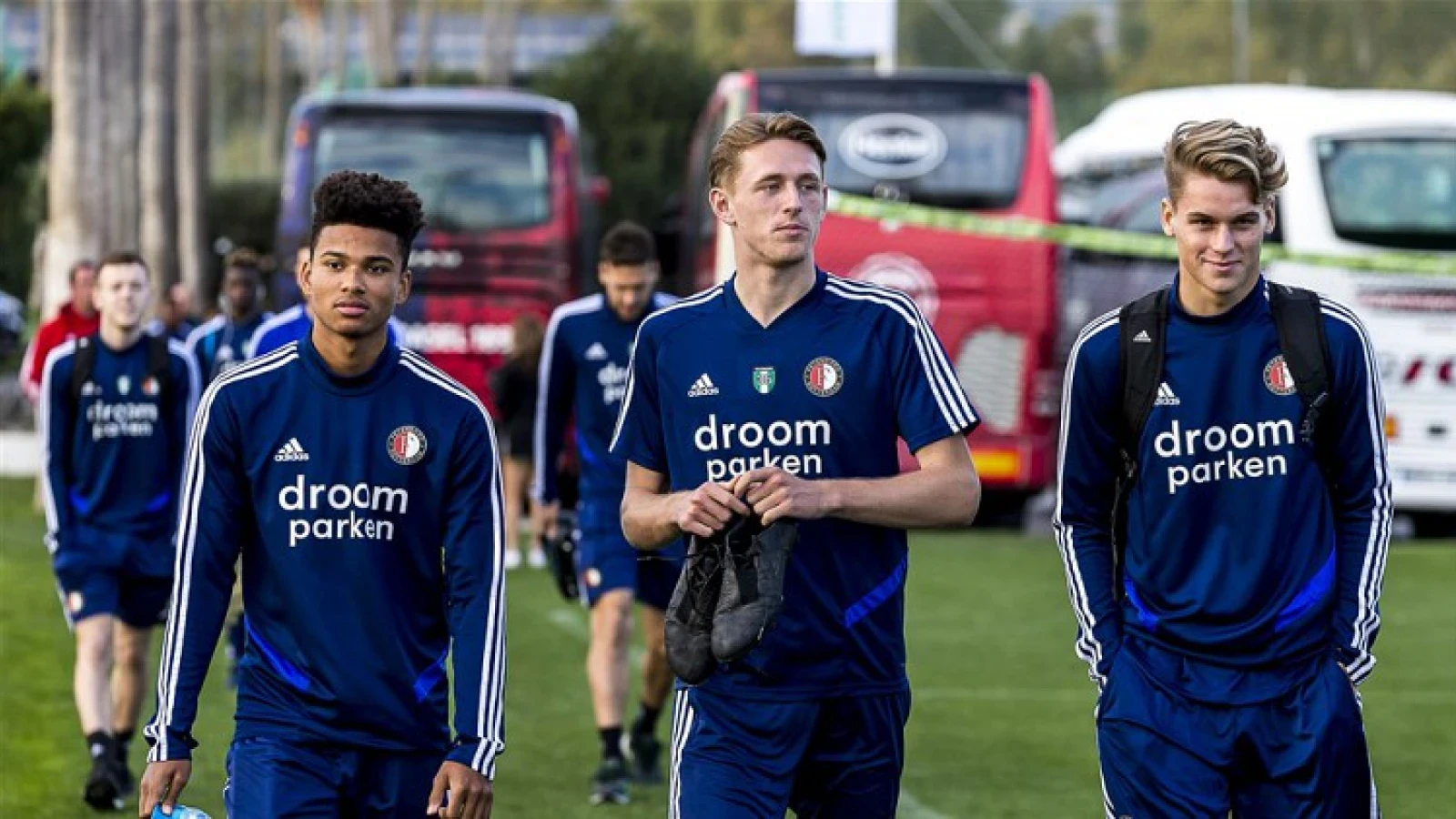 Feyenoord-talent ziet Engelse club wel zitten: 'Dat zou echt fantastisch zijn'