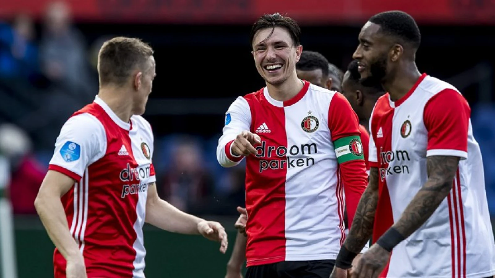 Onzekere tijden bij Feyenoord, spelers worden digitaal gevolgd