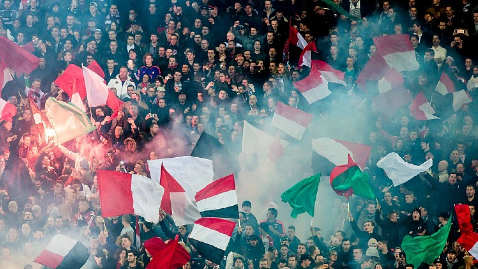 Supporters boos na bekendmaking nieuws over huldiging op Coolsingel