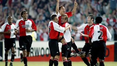 UEFA Cup winnaar niet te stoppen: 'Dan stap ik gelijk in het vliegtuig'