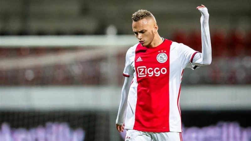 Lang over Ajax-transfer: 'Krijg je mee bij de opvoeding'