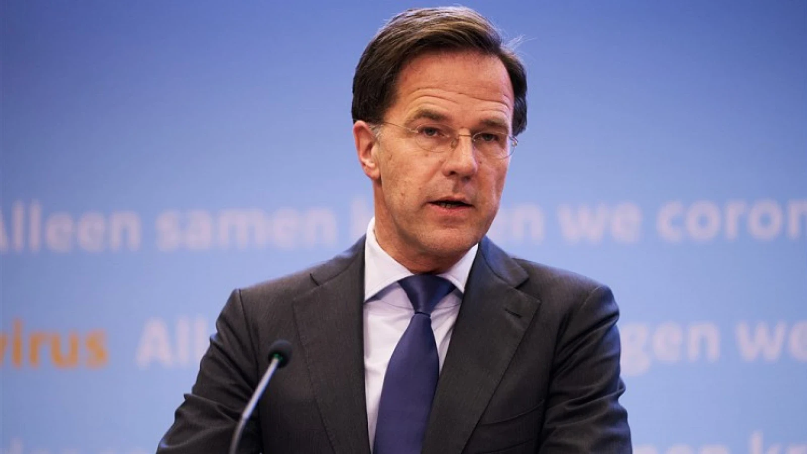 Rutte waarschuwt supporters: 'Of we moeten zeggen, de stadions blijven leeg'