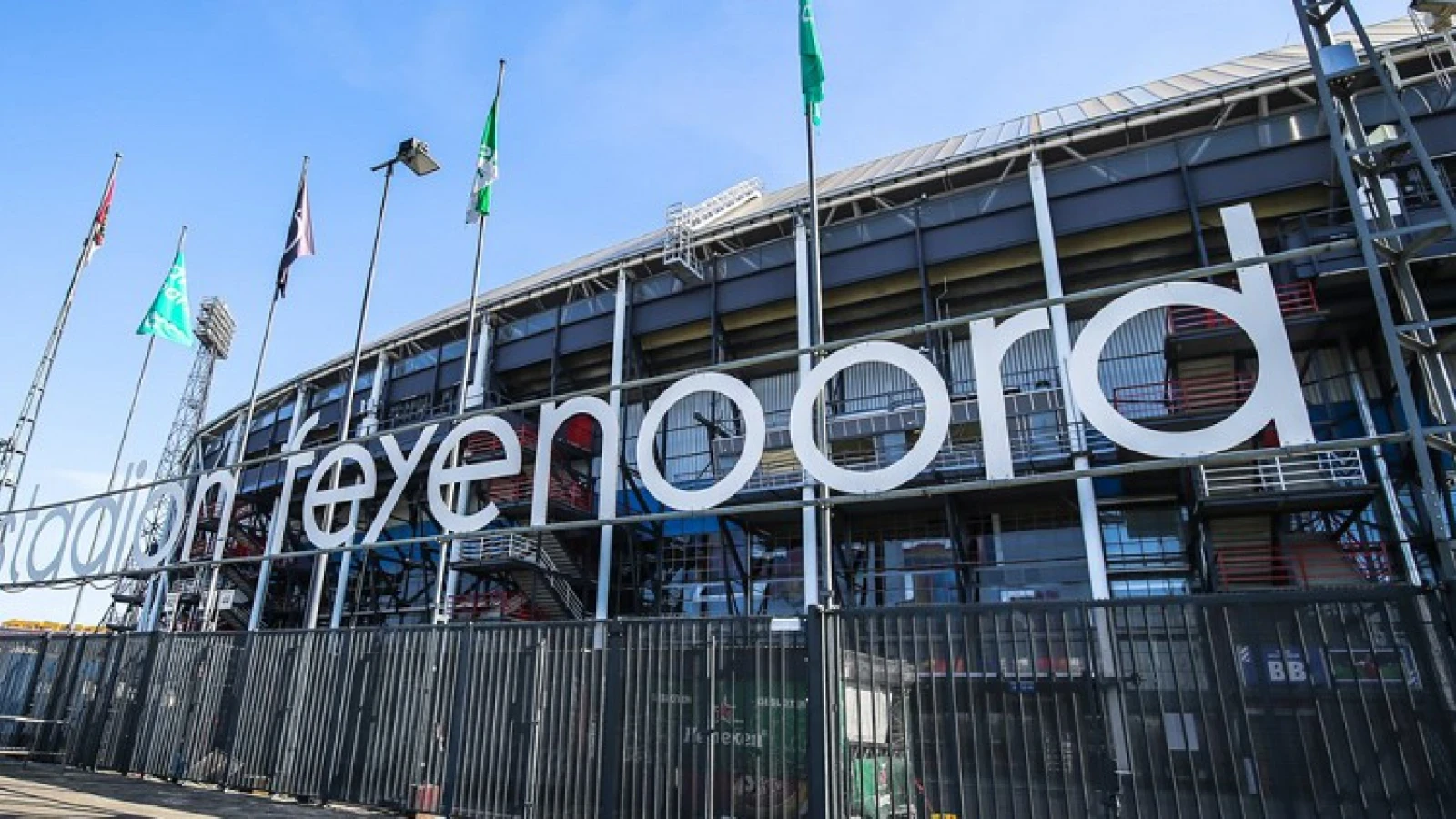 De Kuip opent uniek Zomerterras