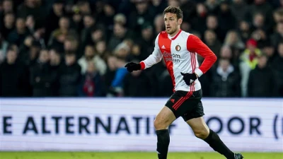 OFFICIEEL | Eric Botteghin tekent nieuw contract bij Feyenoord