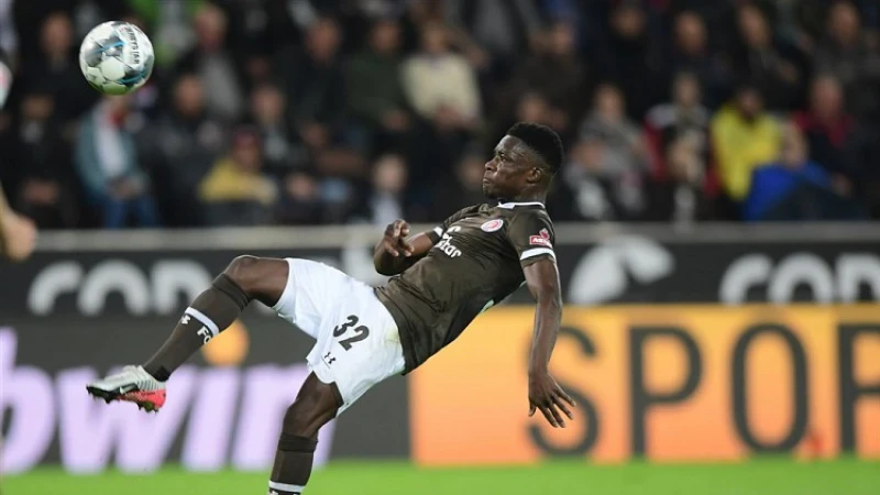 Geen Conteh op eerste training Feyenoord, Sinisterra traint apart van de groep