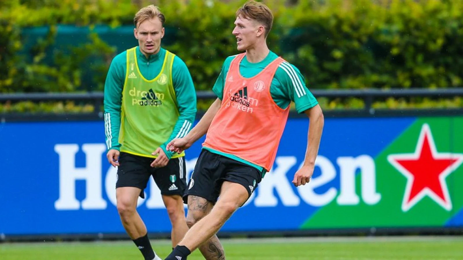 VIDEO | Wouter Burger toont zijn klasse op training