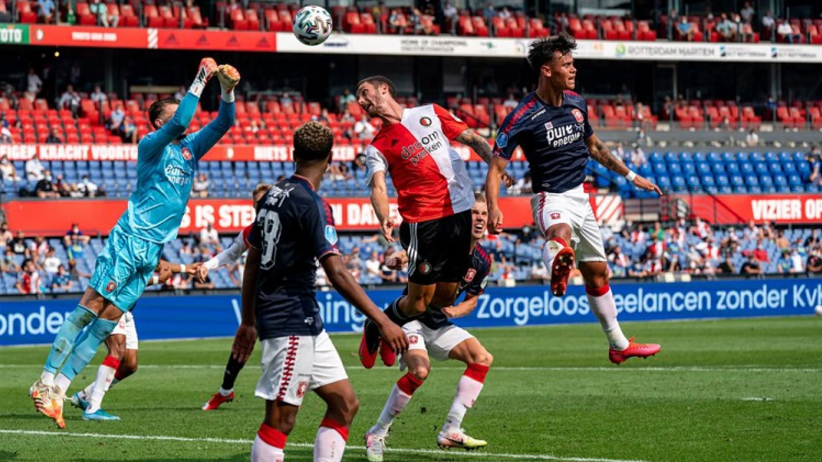 SAMENVATTING | Feyenoord en Twente weten het 'publiek' niet te vermaken