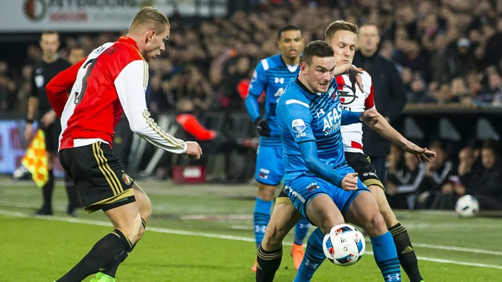 'Nee ik ga niet in een Feyenoord shirt op de tribune zitten'