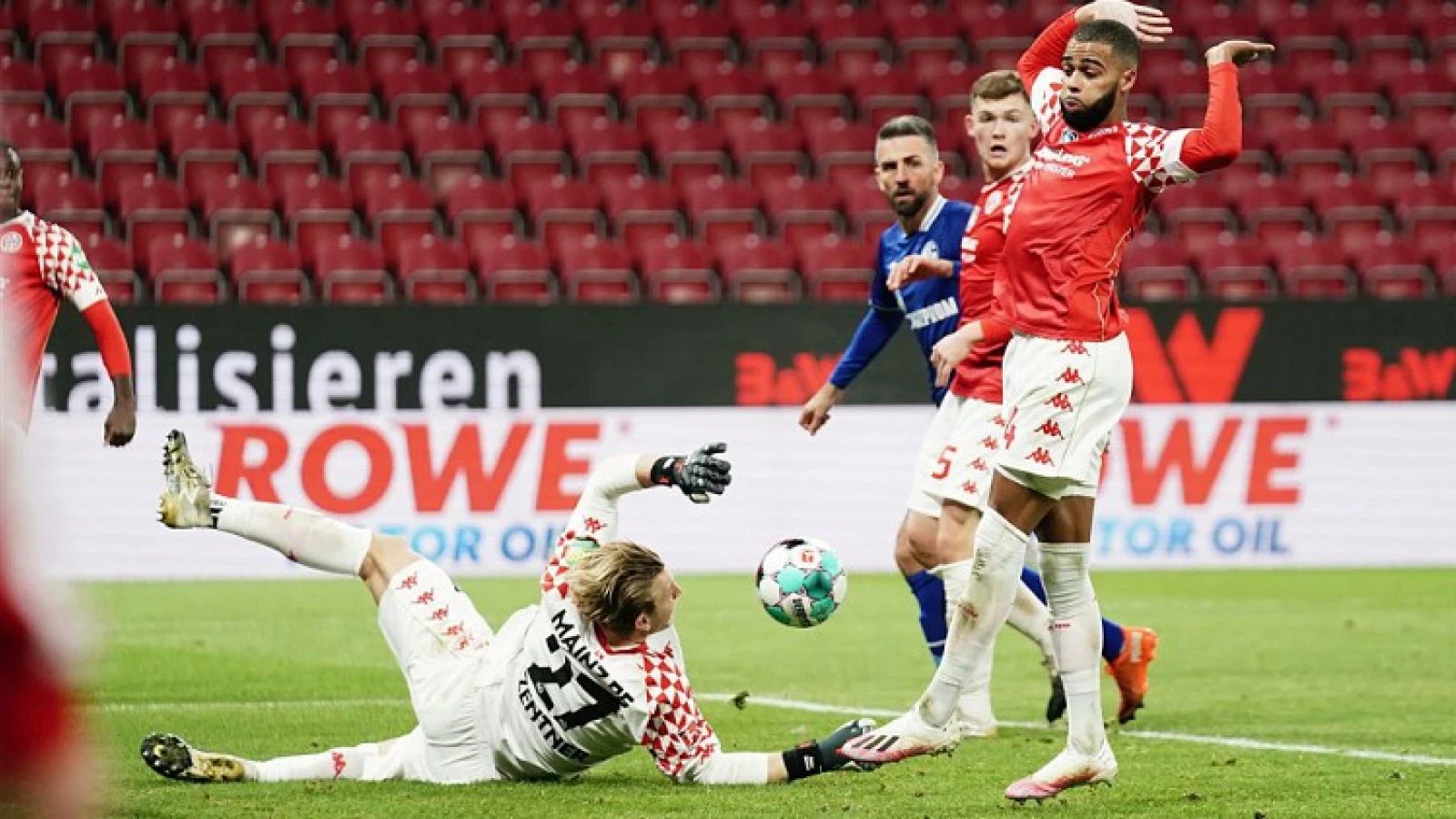 Oud-Feyenoorders | Jeremiah St.Juste met een 'ongelukkige' eigen goal