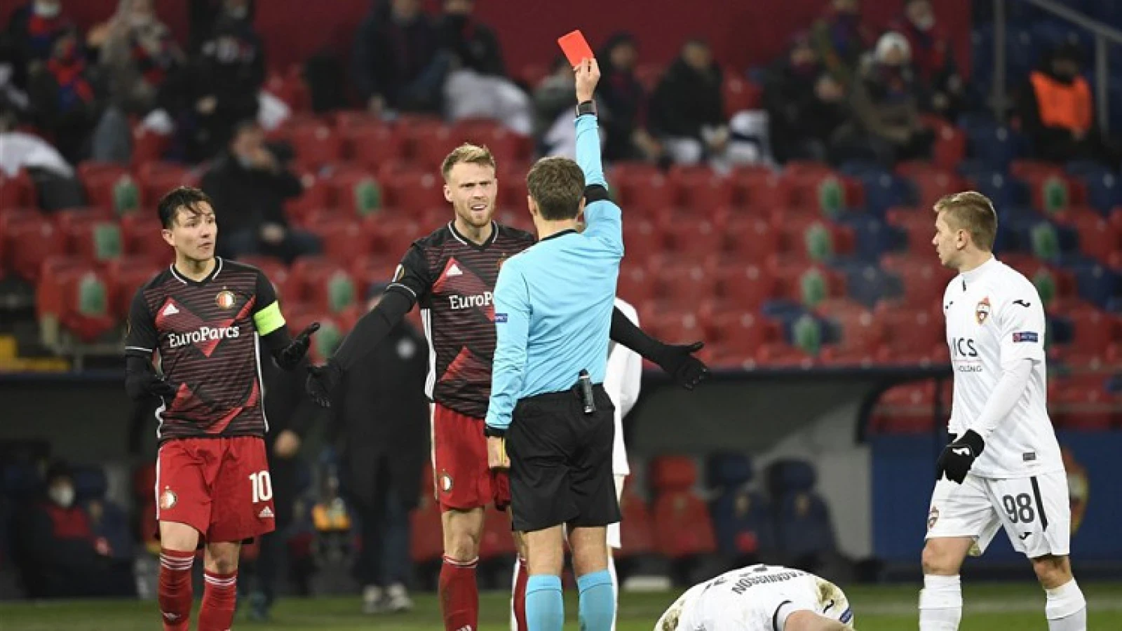 Feyenoord mist Jørgensen en Nieuwkoop in thuiswedstrijd tegen Dinamo Zagreb
