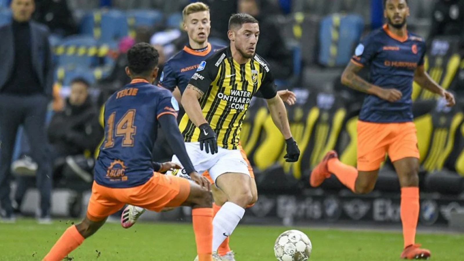 EREDIVISIE | Ajax en Vitesse verliezen