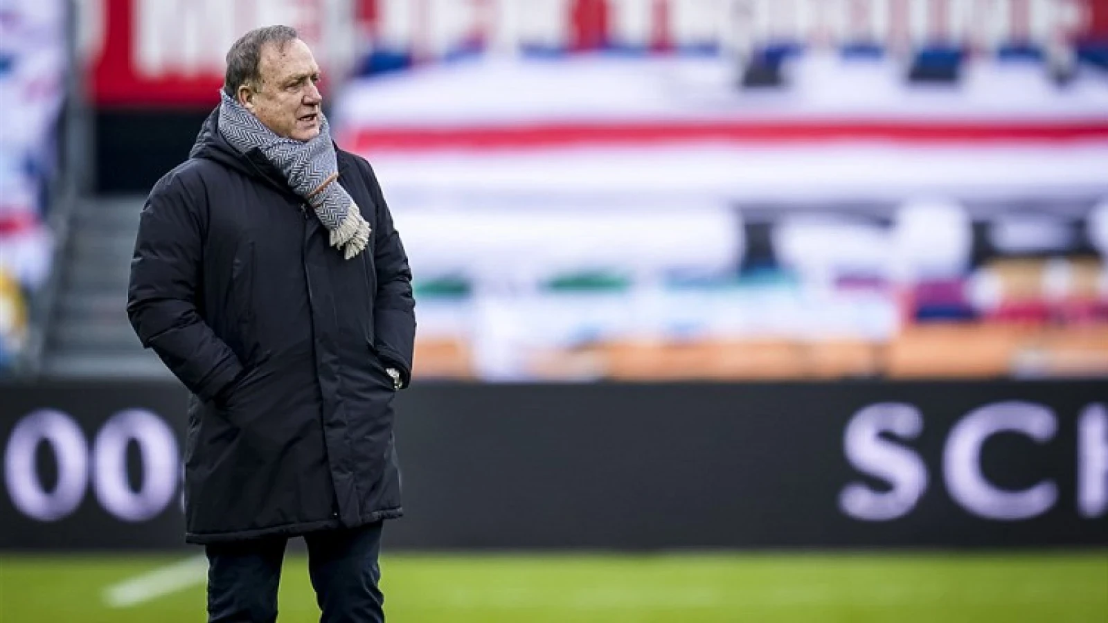 Advocaat over verdediger: 'Hij had niet last van zijn heup, maar van zijn knie'