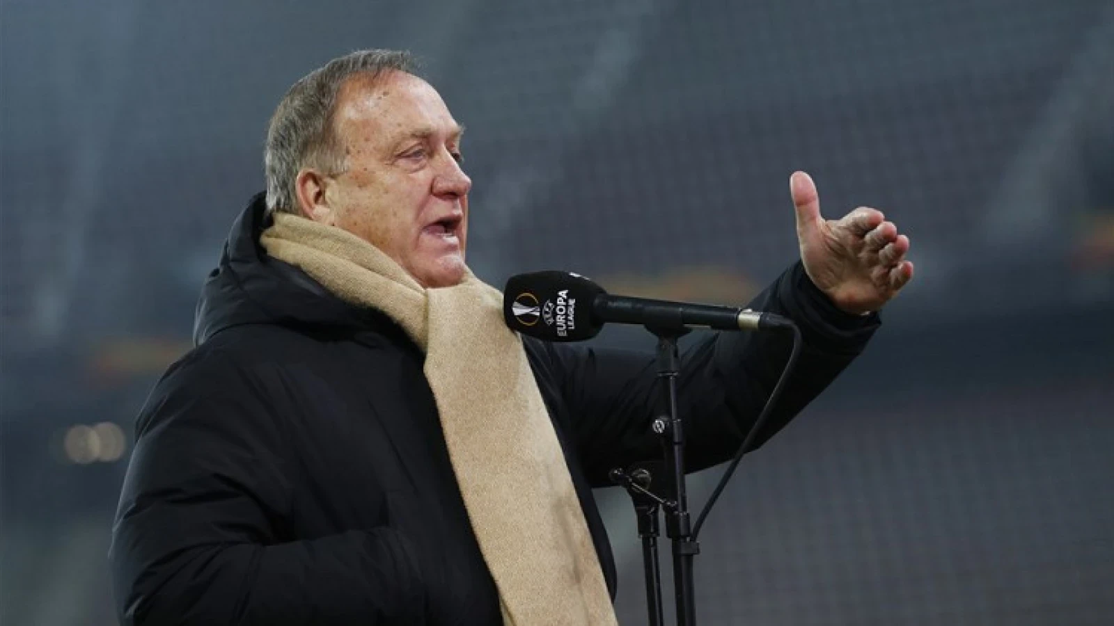 Advocaat: 'Topclub is als je spelers kan kopen die je graag wil hebben'