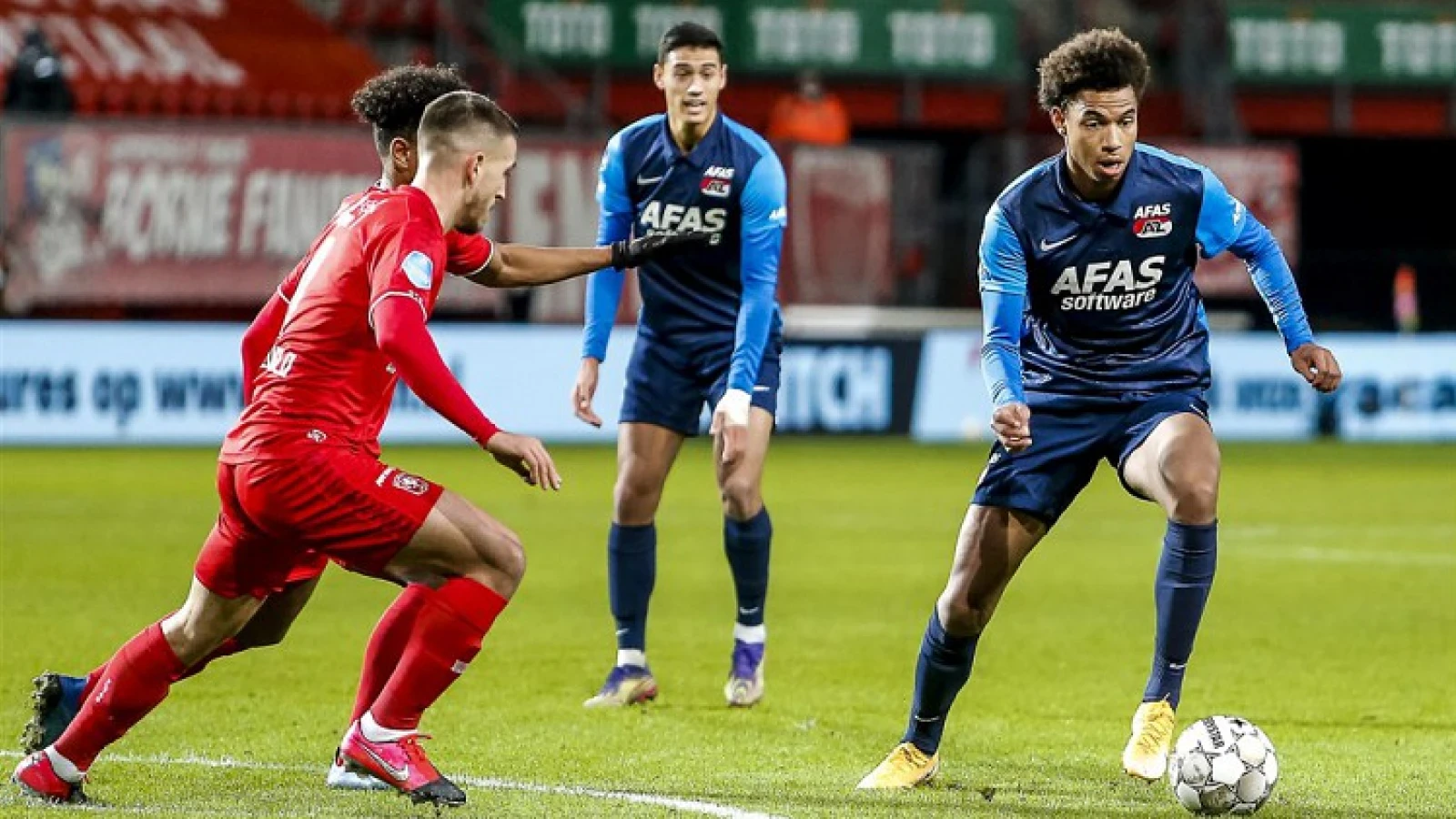 Gerucht dat drietal AZ-spelers naar Feyenoord gaat lijkt onzin: 'Goede 1 april grap'