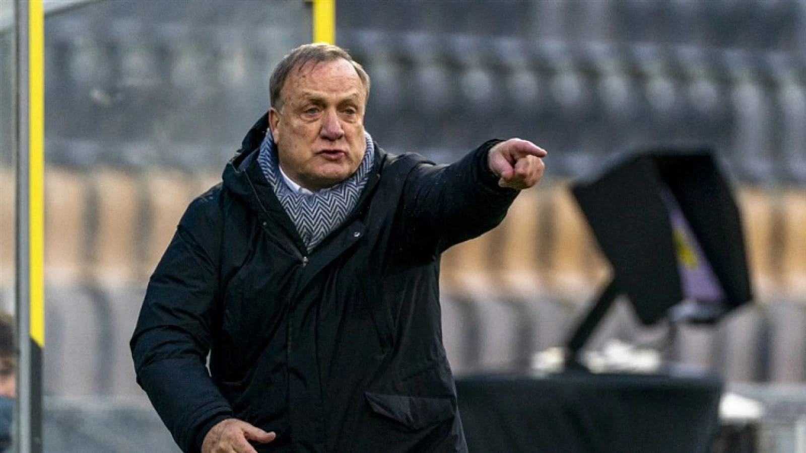 OPSTELLING | Dick Advocaat geeft Eric Botteghin een basisplaats