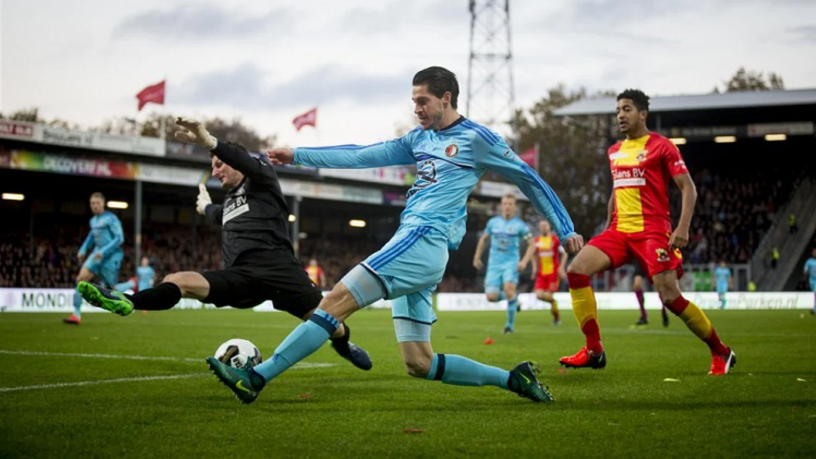 UPDATE | Oud-Feyenoorder keert officieel terug in de Eredivisie