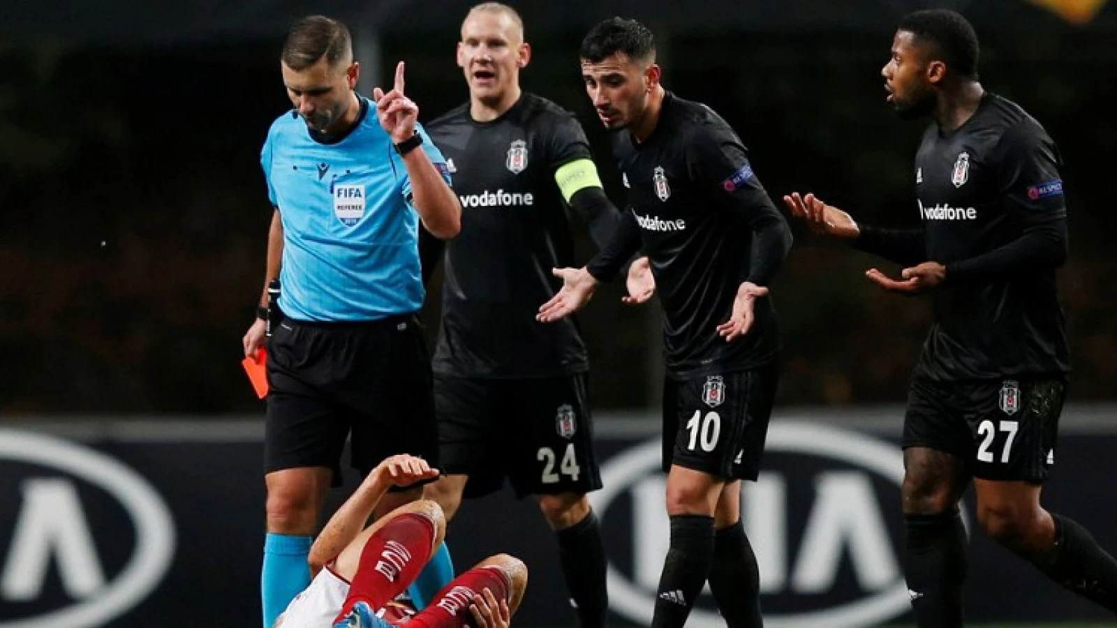 'Feyenoord weer in transferbesprekingen met eerder transferdoelwit'