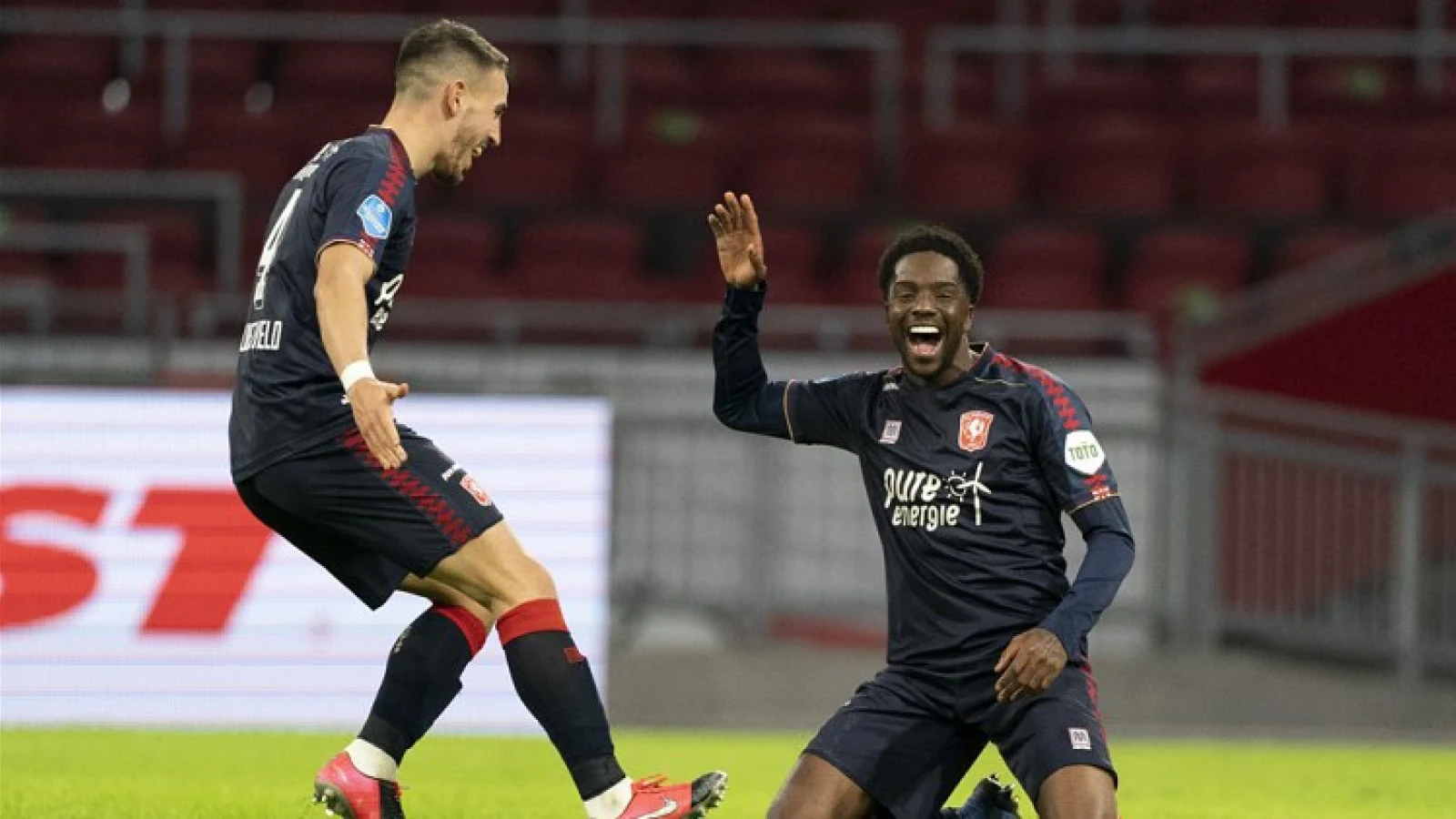 EREDIVISIE | Ajax in slotfase langs FC Twente, El Hankouri goud waard