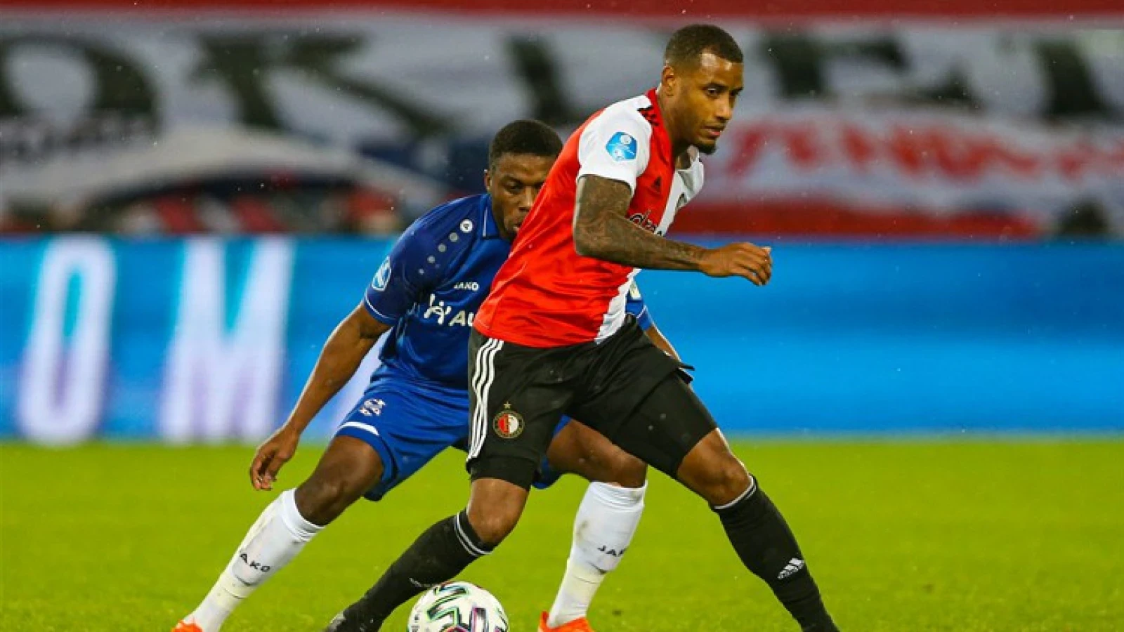 Tubantia: 'FC Twente en Feyenoord akkoord over huurtransfer Narsingh'