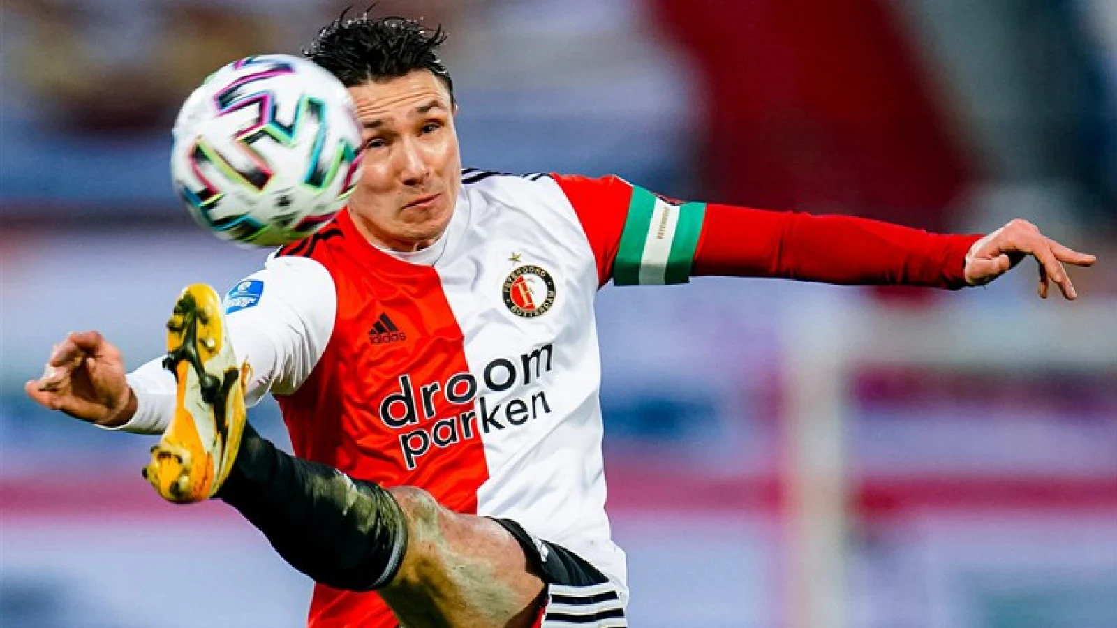 De kranten: 'Feyenoord doet stap terug'