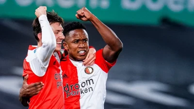 OFFICIEEL | Feyenoord weet Sinisterra langer aan zich te binden
