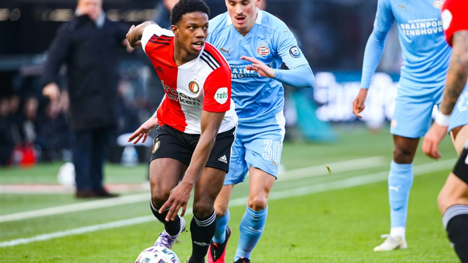 LIVE | Feyenoord - PSV 3-1 | Einde wedstrijd