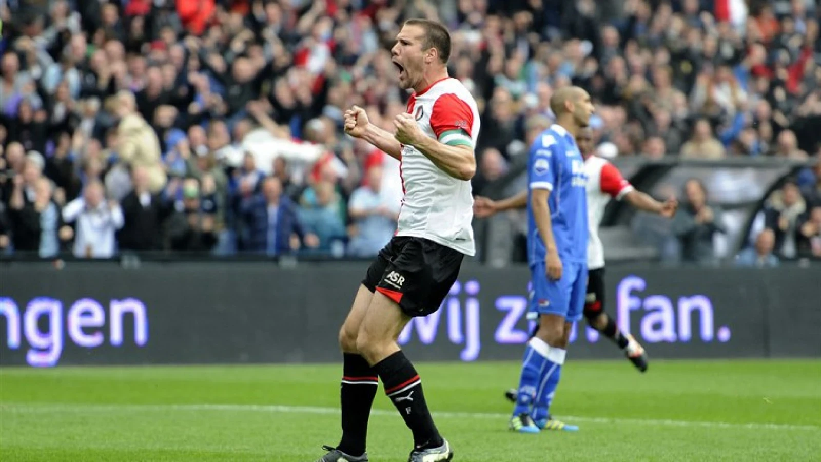 Ron Vlaar zet per direct punt achter carrière