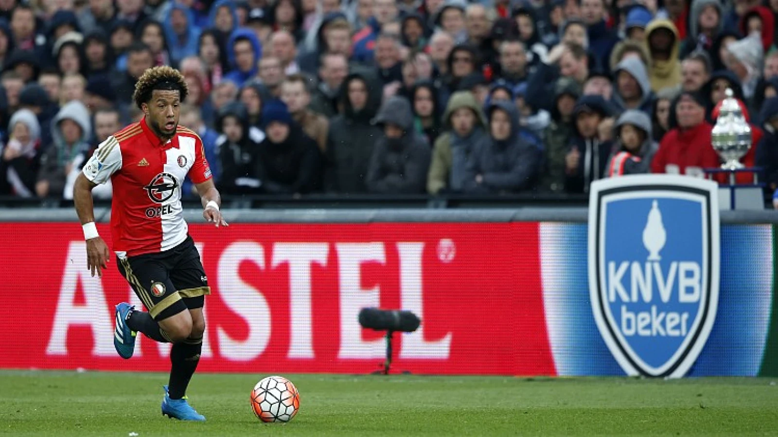 'Leicester City concretiseert interesse in Feyenoord-middenvelder'