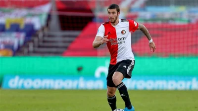 Senesi: 'Ik vertrek pas als Feyenoord profiteert van mijn transfer'