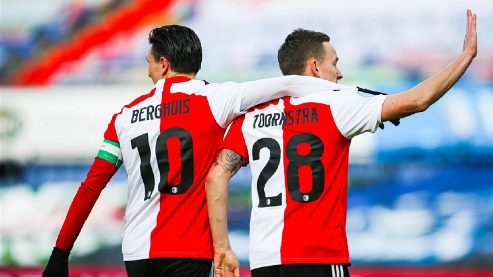 #PraatMee | In welke opstelling moet Feyenoord aantreden tegen Ajax