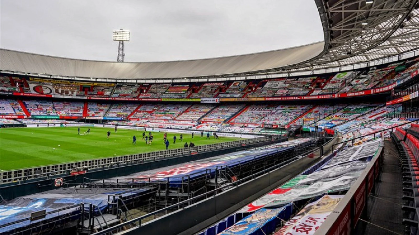 Feyenoord ziet in moeilijke tijd partnership verlengd worden