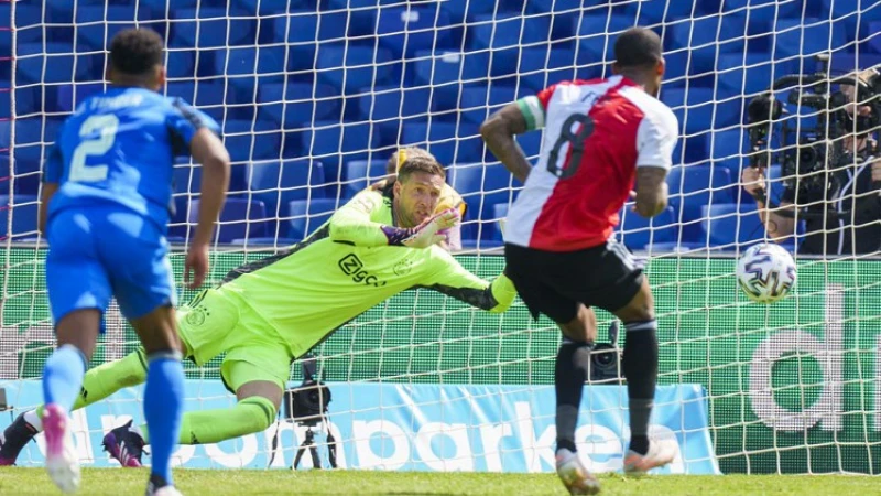 Bischop: 'In de eerste helft waren de beste kansen toch voor Feyenoord'