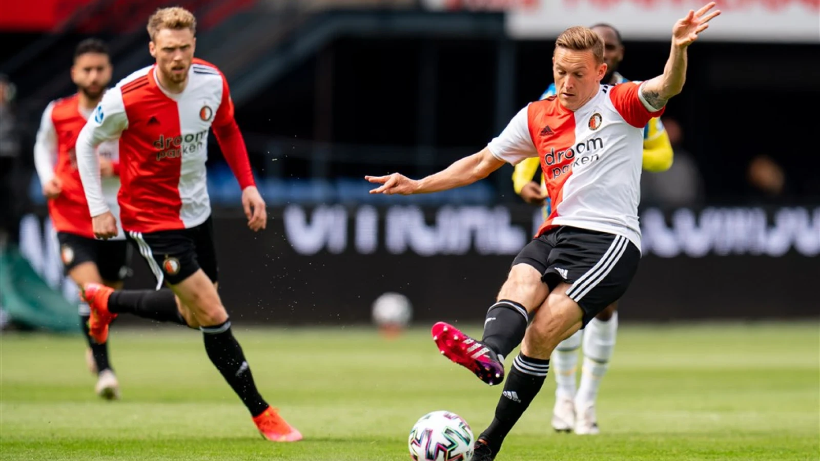 LIVE | Feyenoord - RKC Waalwijk 3-0 | Einde wedstrijd