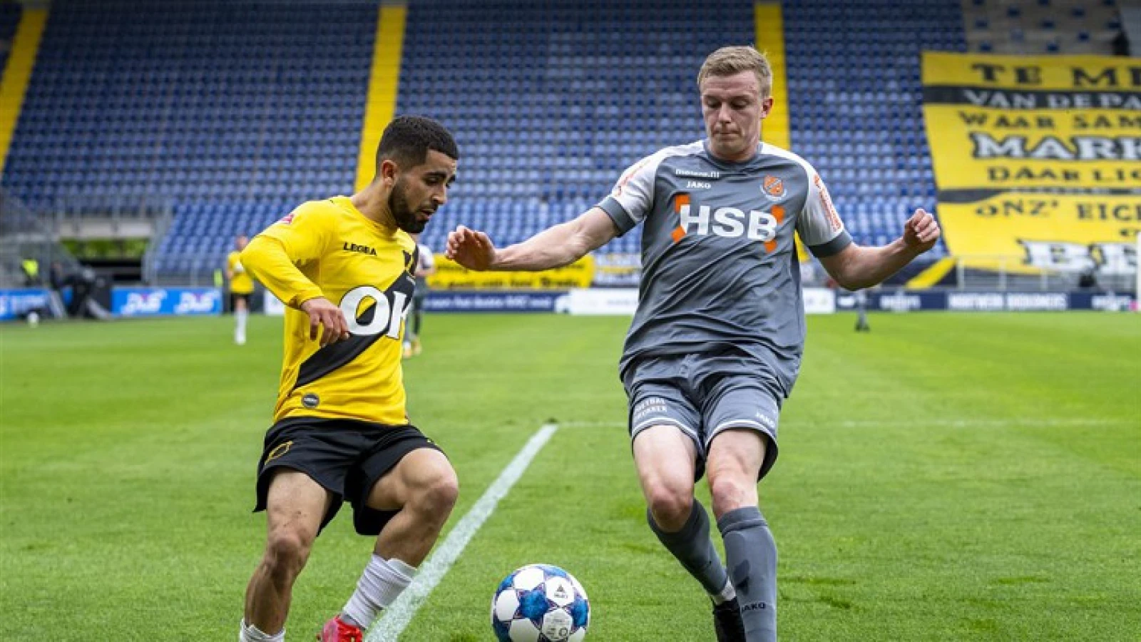 PLAY-OFFS | Hendriks en Azarkan met NAC in finale play-offs, FC Emmen gedegradeed