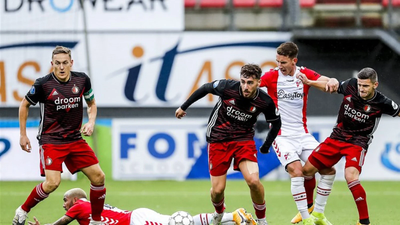 Feyenoord-middenvelder in elftal van de maand Eredivisie