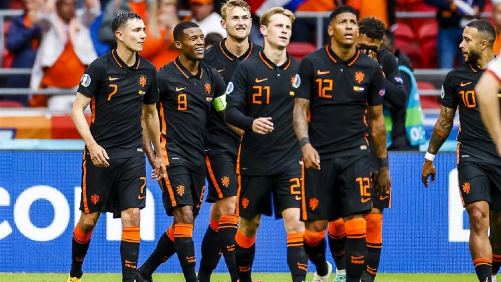 Nederland wint met ingevallen Berghuis ook laatste groepsduel