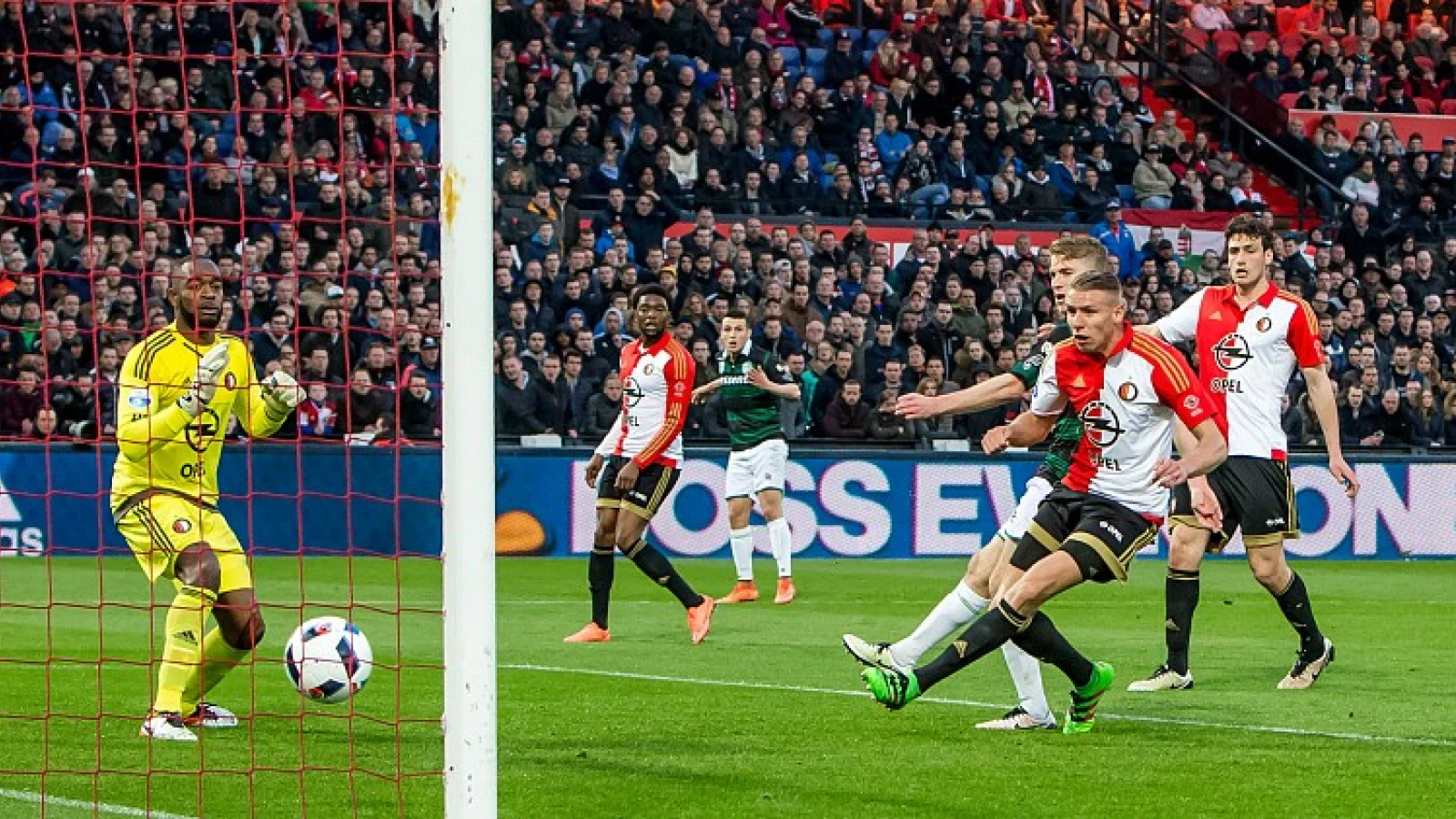 Rapportcijfers Feyenoord verdedigers 2015/2016