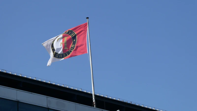 UPDATE | 'Feyenoord ziet eerste bod op middenvelder in de prullenmand verdwijnen'