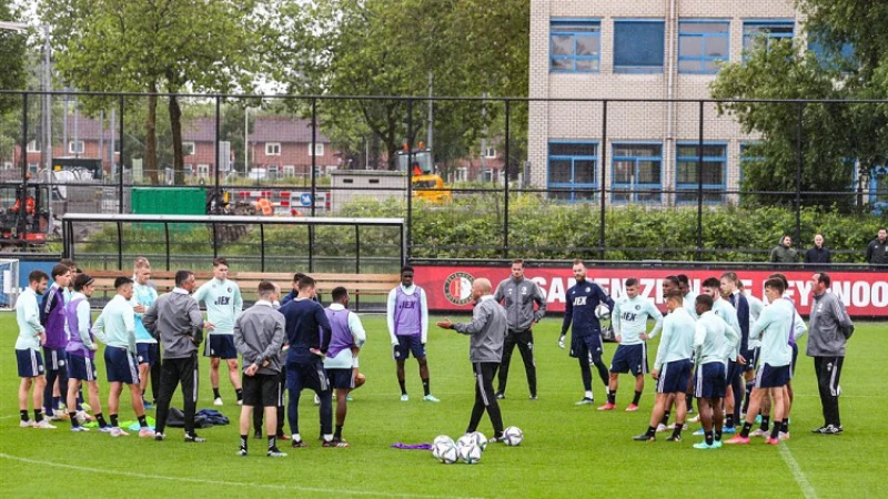 Feyenoord traint openbaar in aanloop naar wedstrijd tegen FC Luzern