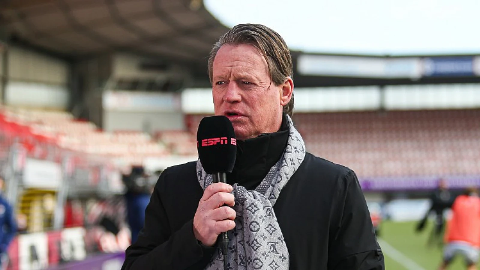 'Ik zie Feyenoord eerder nog één of twee spelers erbij halen'