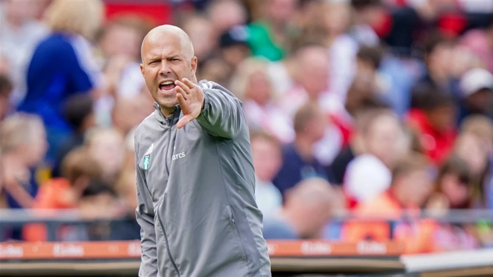 OPSTELLING | Arne Slot wijzigt elftal niet tegen Go Ahead Eagles