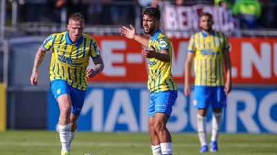EREDIVISIE | Michiel Kramer scoort twee keer, maar overwinning ontbreekt