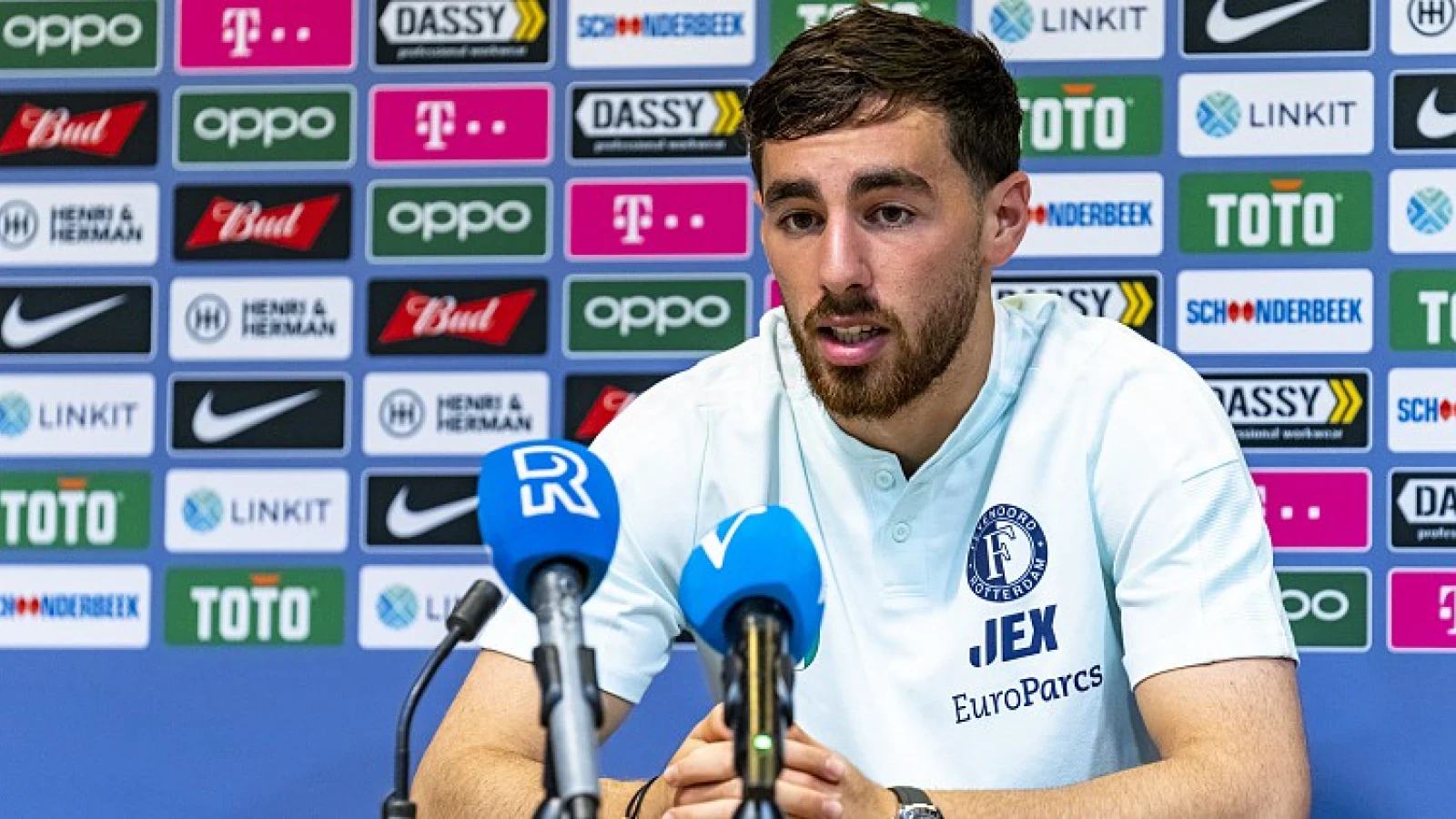 Kökçü: 'Je probeert alles te doen in je kunnen, ook in het voetballende gedeelte'