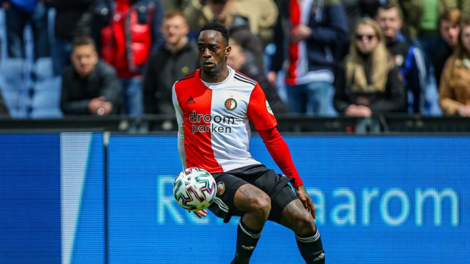 Ridgeciano Haps doet op Instagram zijn verhaal over zijn tijdelijke afwezigheid bij Feyenoord