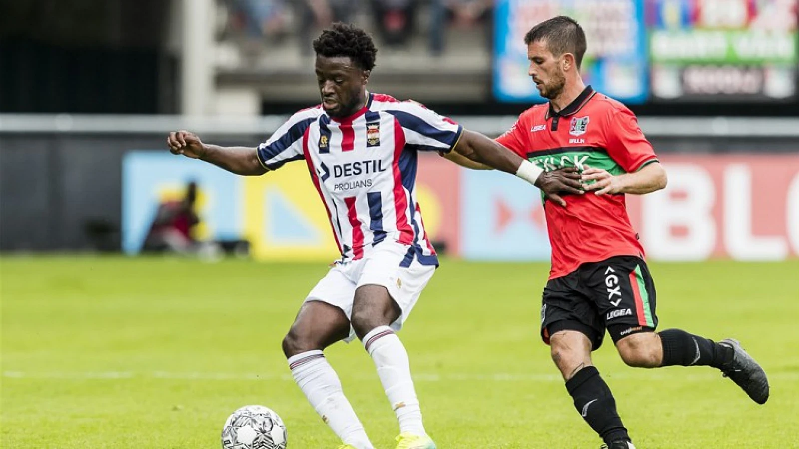 EREDIVISIE | FC Utrecht speelt gelijk tegen RKC Waalwijk na afgekeurd doelpunt in de extra tijd