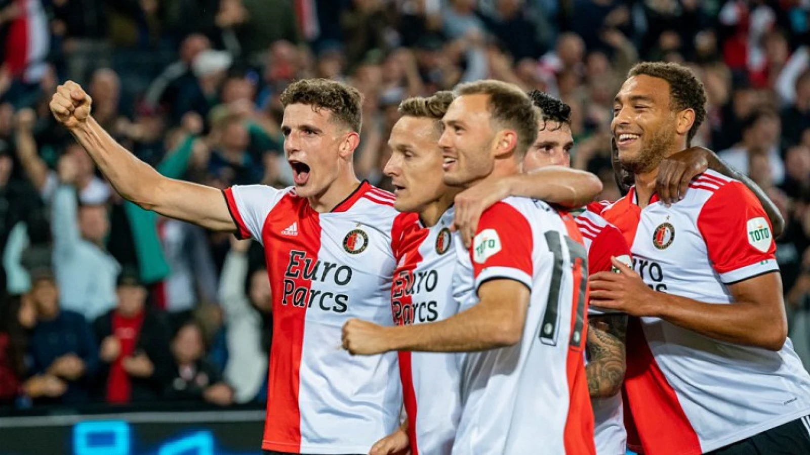 De kranten: 'Feyenoord dendert nu door'